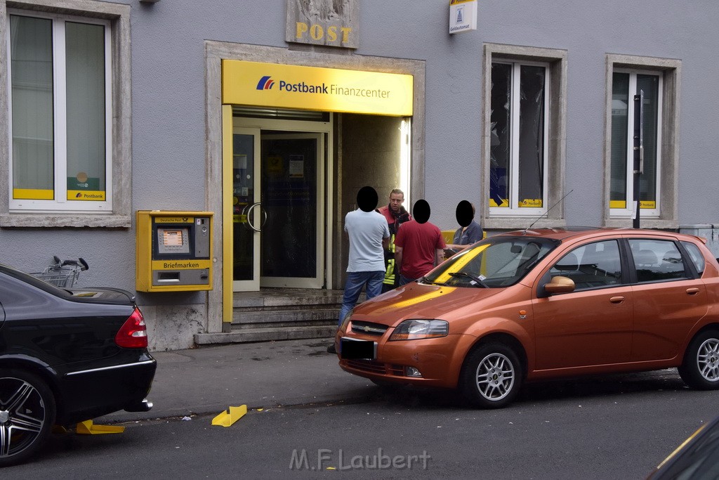 Geldautomat gesprengt Koeln Lindenthal Geibelstr P102.JPG - Miklos Laubert